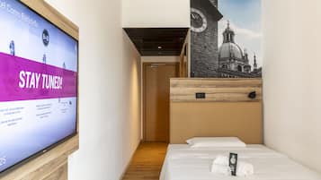 Standard Single Room | In-room safe, free WiFi