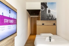 Standard Single Room | In-room safe, free WiFi - B&B HOTEL Como Baradello (Como)