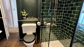 Apartamento de lujo, cocina, vistas a la ciudad | Baño