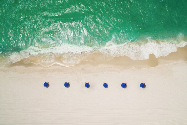 Beach nearby - Close to Beach, Gated Community, Across from Community Pool and Hot Tub (Destin)