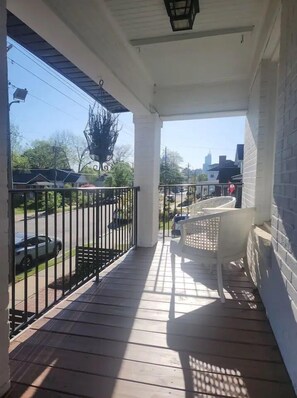 Terrace/patio - Regal Retreat with City Views (Raleigh)