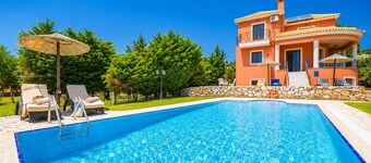 Ilios Kefalonia - Three Bedroom Villa, Sleeps 6