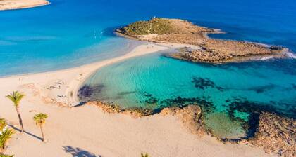 Villa Apollonas - Three Bedroom Villa, Sleeps 7