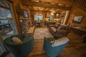 Smart TV, fireplace, video games