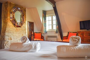 4 chambres, draps fournis