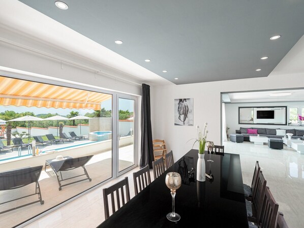 Villa | Dining - Aesthetic Villa With Private Pool (Porec)