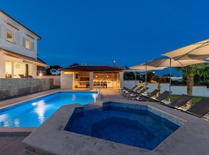 Villa | Pool | Indoor pool, outdoor pool - Aesthetic Villa With Private Pool (Porec)
