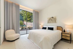 4 bedrooms, in-room safe, iron/ironing board, travel cot - Brand-New Quinta do Lago Villa Heated Pool&Jacuzzi (Almancil)
