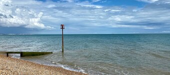 Georgian Coach House in a Prime Location in Deal