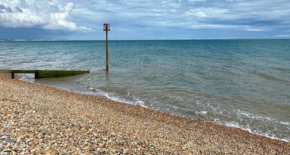 Georgian Coach House in a Prime Location in Deal
