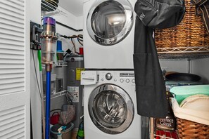 Interior - Tristan Towers Unit 1D (Pensacola Beach)