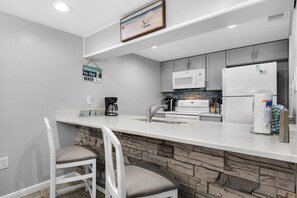 Condo, Multiple Beds (Santa Rosa Dunes 722) | Private kitchen | Oven, toaster, paper towels