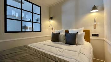 2 slaapkamers, een strijkplank/strijkijzer, internet, beddengoed