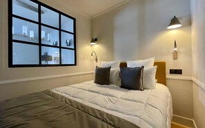 2 bedrooms, iron/ironing board, Internet, bed sheets