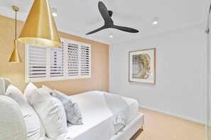 3 多间卧室、办公桌、熨斗/熨衣板、WiFi