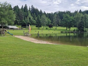 Property grounds - Maisonette apartment 5 min from St. Urbaner See and Simonhöhe (Sankt Urban)