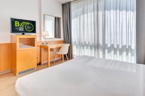 In-room safe, free WiFi - B&B HOTEL Bergamo Executive (San Paolo d'Argon)