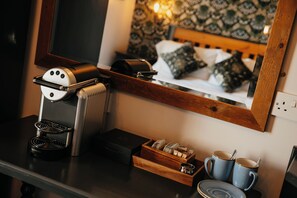 Dobbeltrom – comfort, ikke-røyk, privat bad | Wi-fi (inkludert)