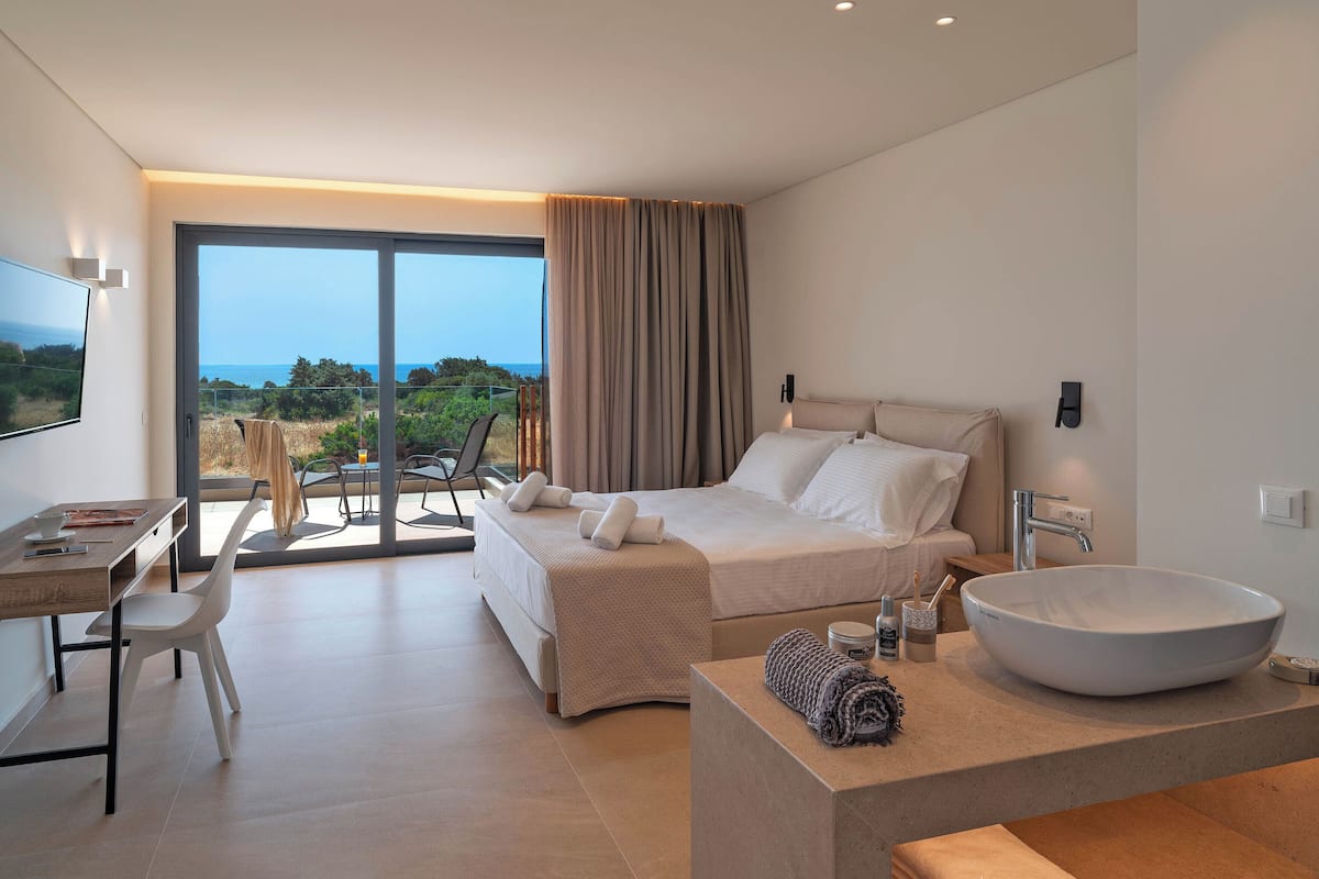 Luxe villa, 2 slaapkamers, uitzicht op zee | 2 slaapkamers, geluiddichte muren, gratis wifi