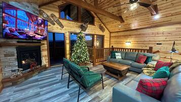 Smart TV, chimenea, videojuegos y futbolito