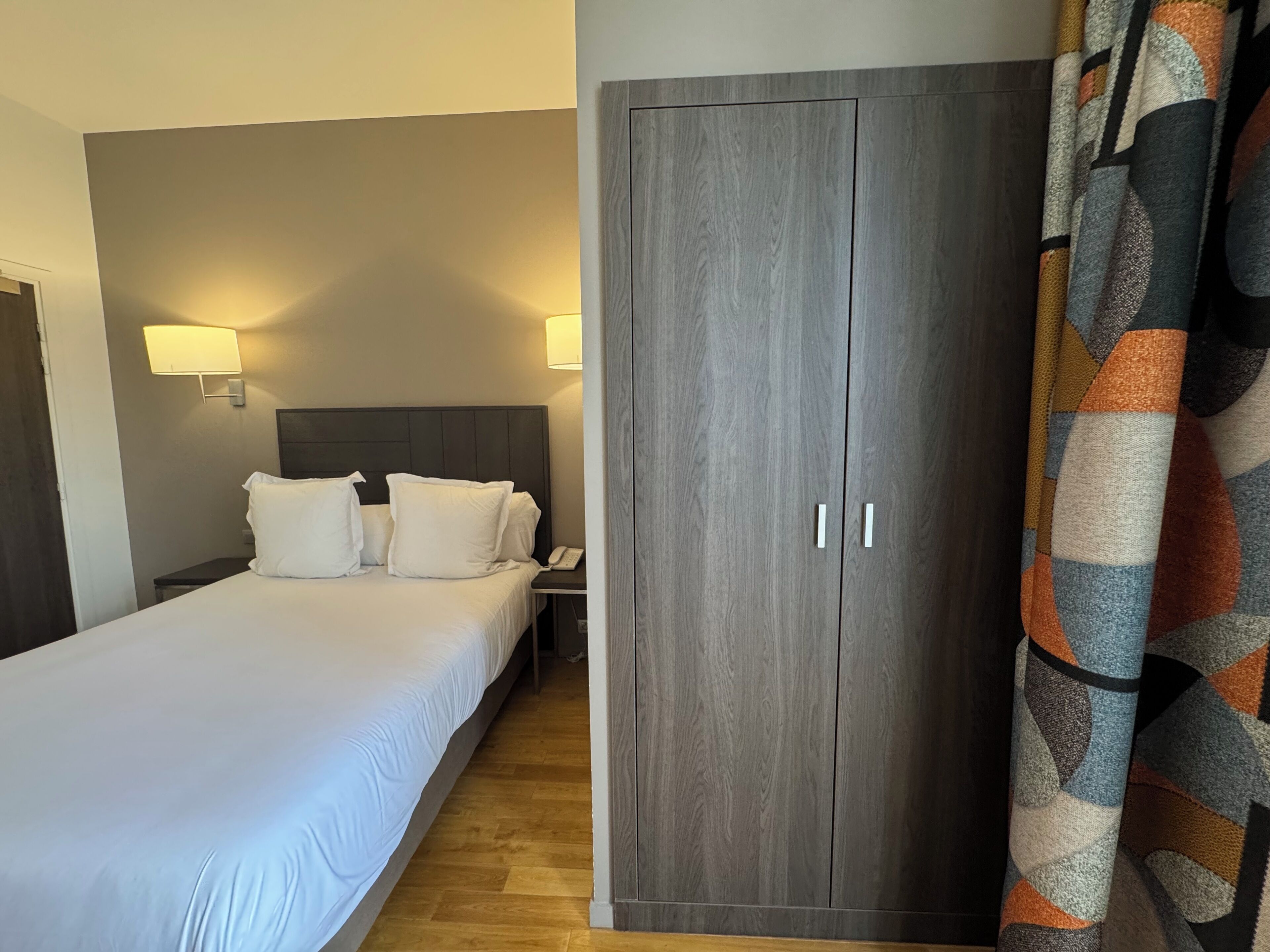 Blackout curtains, soundproofing, iron/ironing board, free WiFi