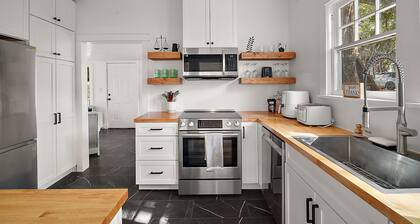 ONLY 1 MIN WALK TO DOWNTOWN MOUNT DORA