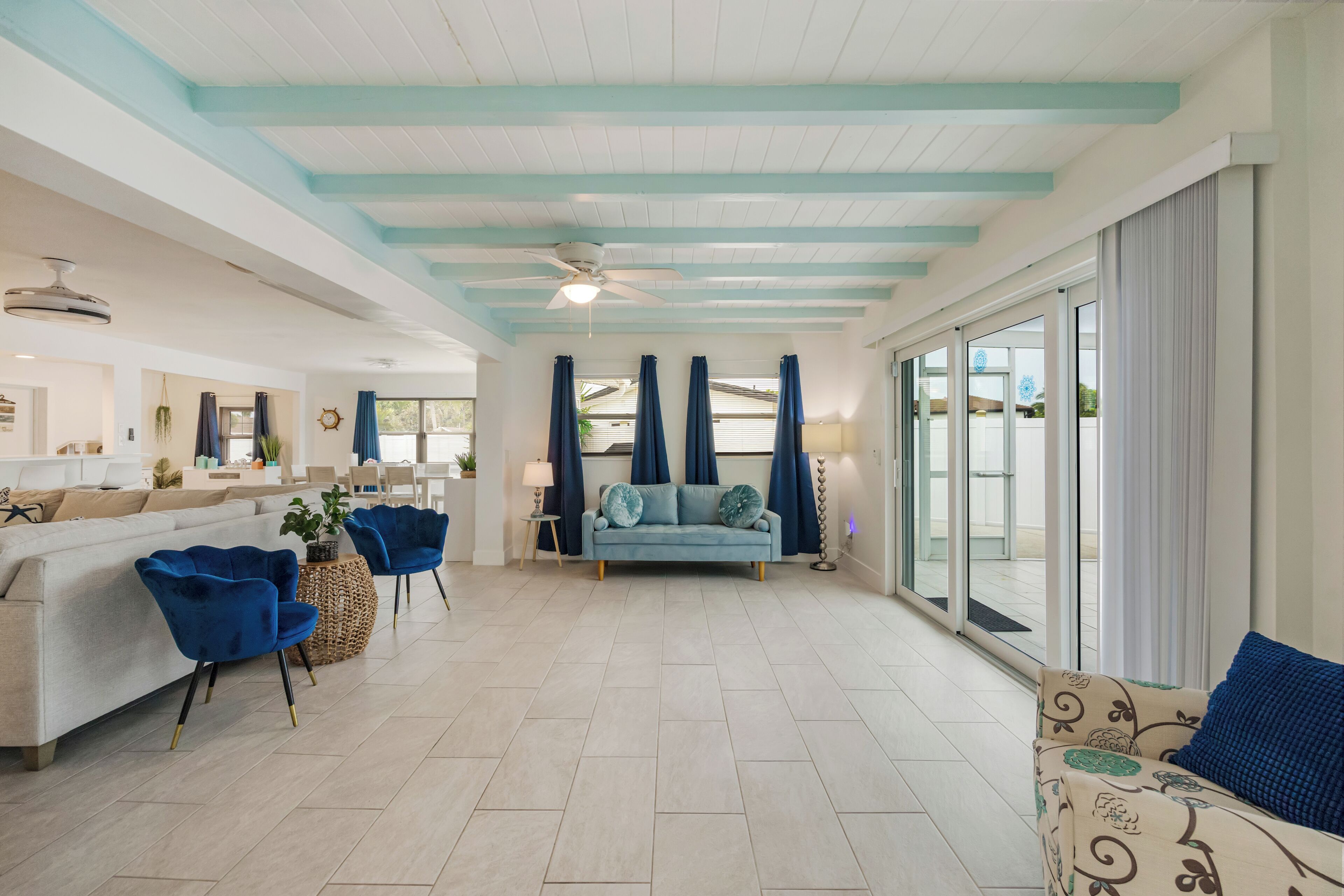 智能電視、書籍、打印機