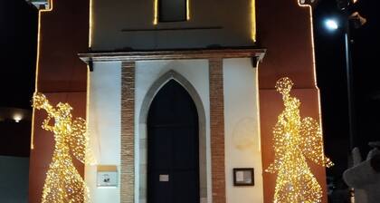 200m from the beach apartment 2 bedrooms, large balcony, private parking, ideal for couple with children