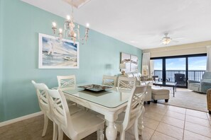 Huoneisto, useita sänkyjä (The Palms West 813) | Ruokailu