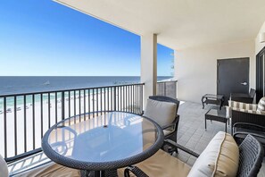 Lejlighed - flere senge (The Palms West 813) | Udendørs spisemuligheder