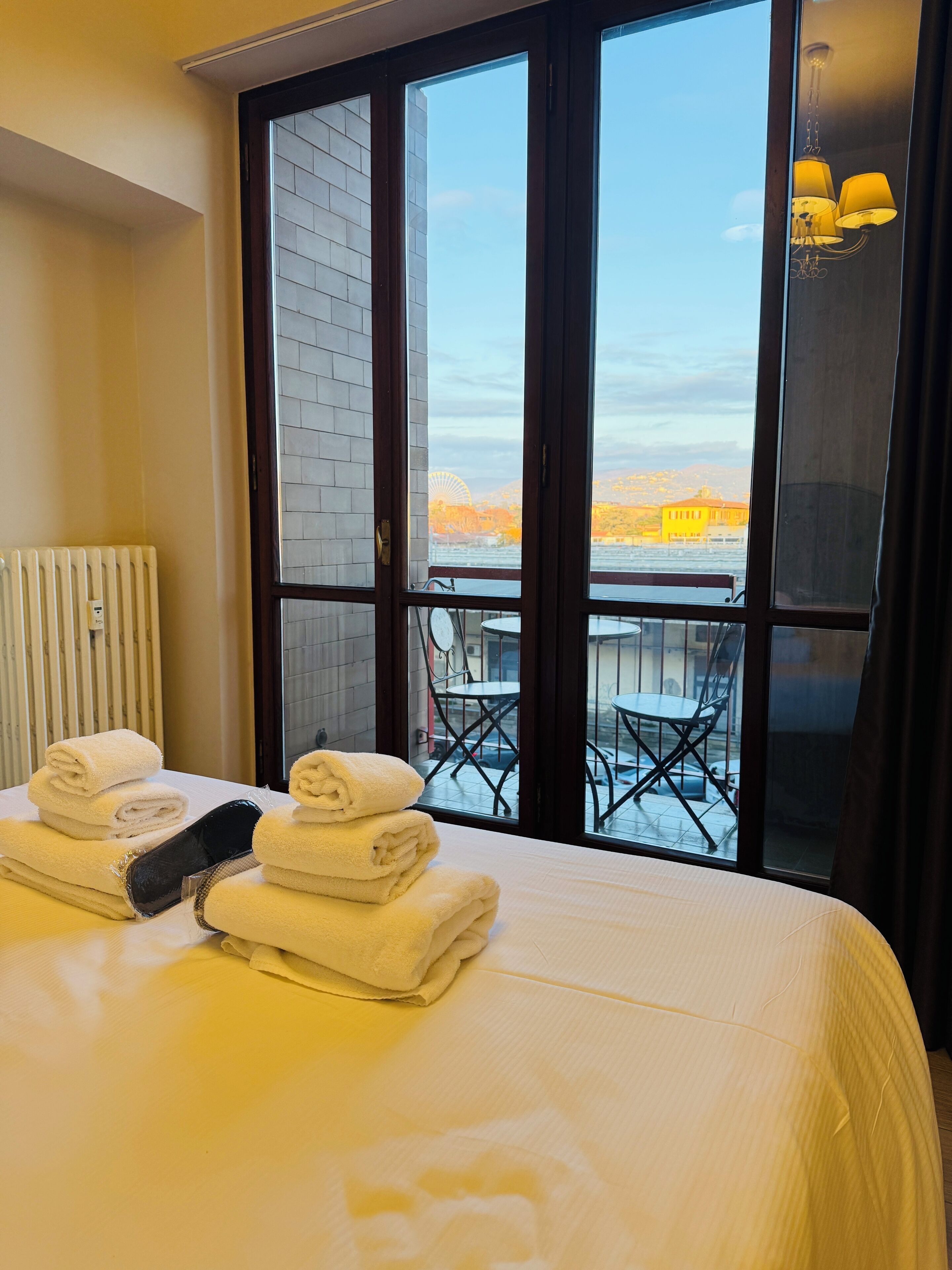 Junior-Suite, Stadtblick | Terrasse/Patio