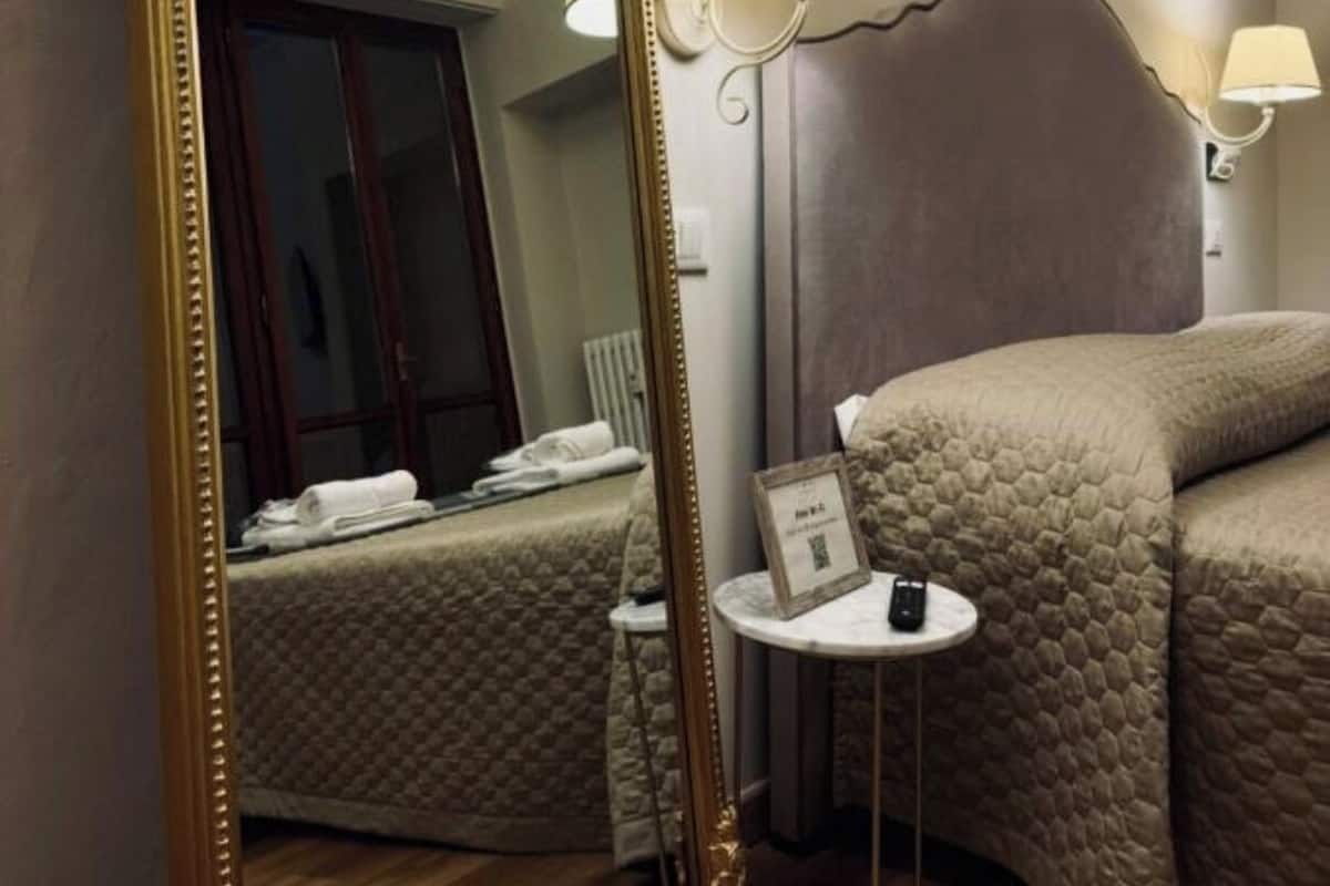 Junior Suite, City View | 1 bedroom, minibar, in-room safe, blackout curtains