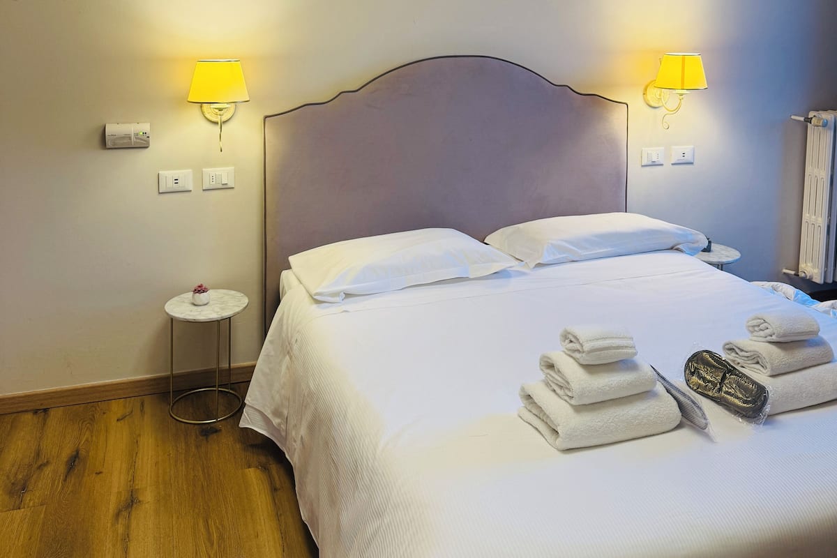 Minibar, in-room safe, individually decorated, individually furnished