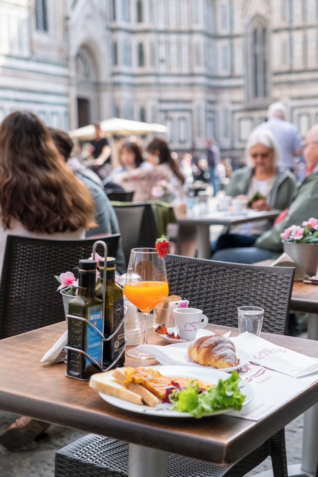 Tägliches inbegriffenes großes Frühstück