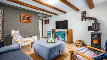 House | 1 bedroom, iron/ironing board