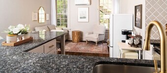 Boutique 1 BR at Park Place!