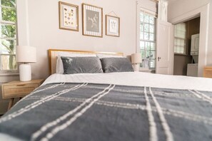 1 chambre, bureau, Wi-Fi, draps fournis