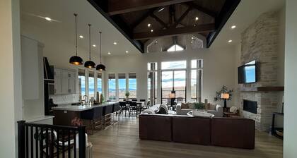 NEW! Park Place Bear Lake - Luxury Family Reunions with Pool & Beach Access