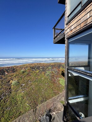Terrace/patio - Oceanfront With Views & Privacy (Watsonville)