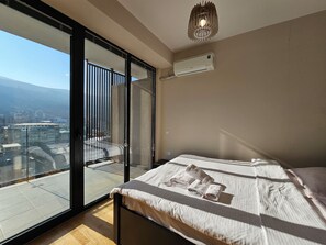 Junior-Apartment, Bergblick | 1 Schlafzimmer, Bügeleisen/Bügelbrett, kostenloses WLAN