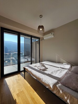 Junior appartement, uitzicht op bergen | 1 slaapkamer, een strijkplank/strijkijzer, gratis wifi