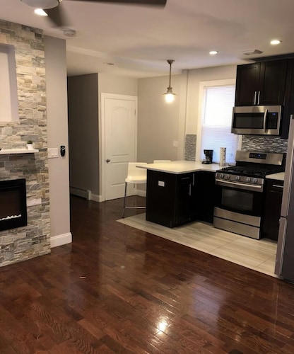 Charming 1-bedroom apartment in Queens with WiFi and AC
