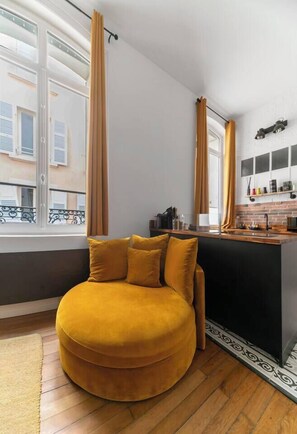 Botón de imagen sin clasificar, 2 de 44