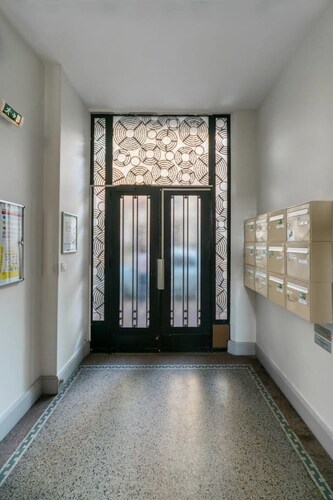 Design apartment in the city center near Thermes