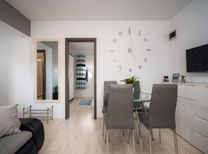 Apartment | Dining - Beautiful Apartment With Parking Space (Porec)