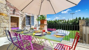 Outdoor dining - Palazzo Pozzo Bonelli 14, Emma Villas (Ottiglio)