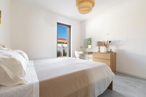 2 slaapkamers, een strijkplank/strijkijzer, wifi, beddengoed