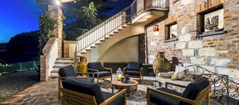 Cascina Monferrato 12, Emma Villas