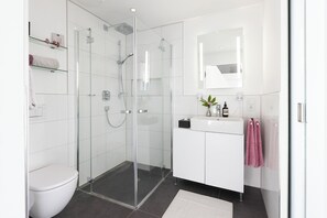 Hair dryer, towels, soap, toilet paper - NEW: Penthouse Mosel-Top Luxury Design 2 persons (Traben-Trarbach)