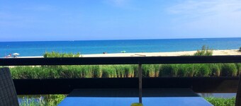 Bel appartement en bord de plage face à la mer